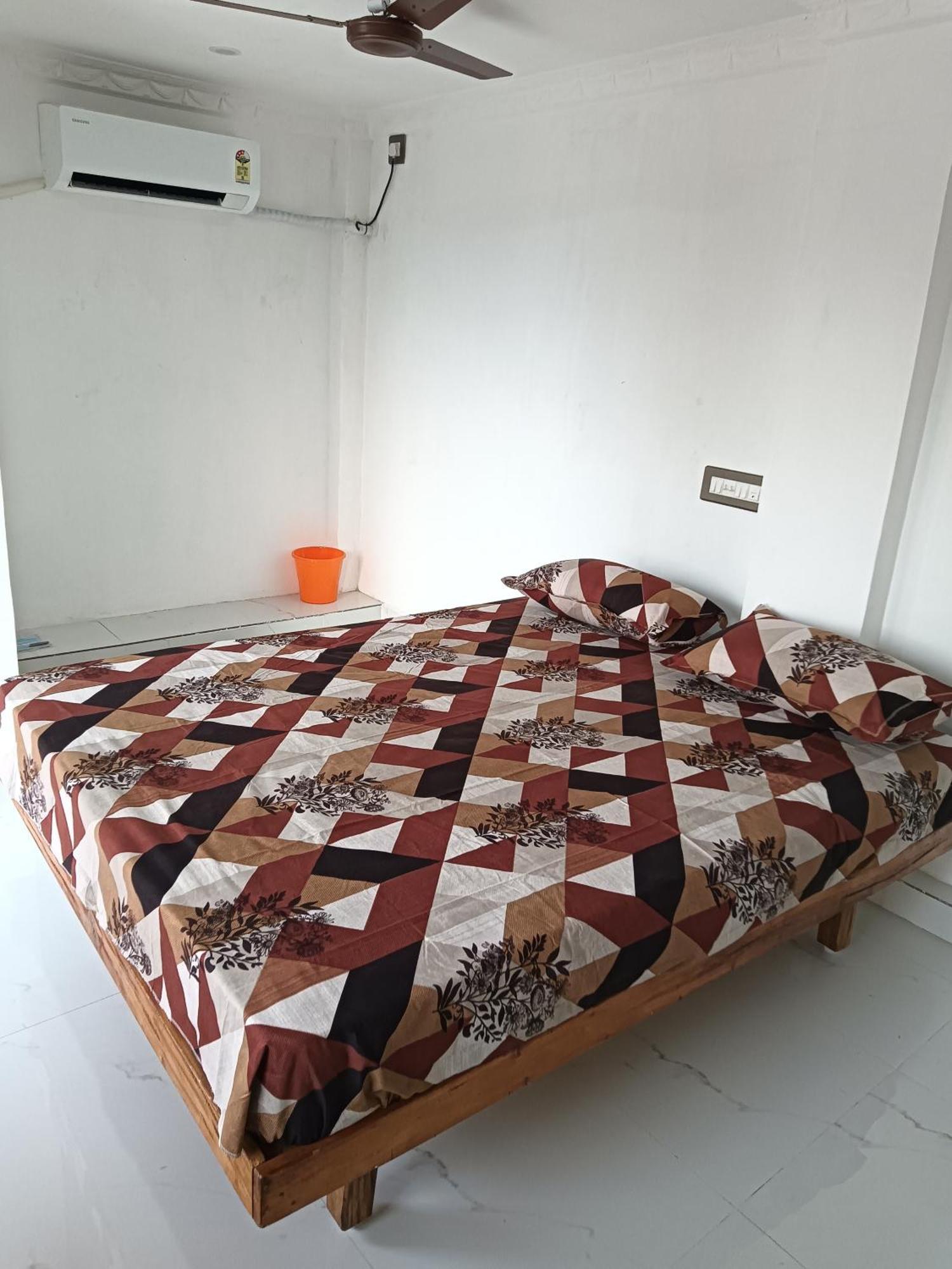 Vmg Vinayaga Residency Hotell Tiruchchendūr Exteriör bild