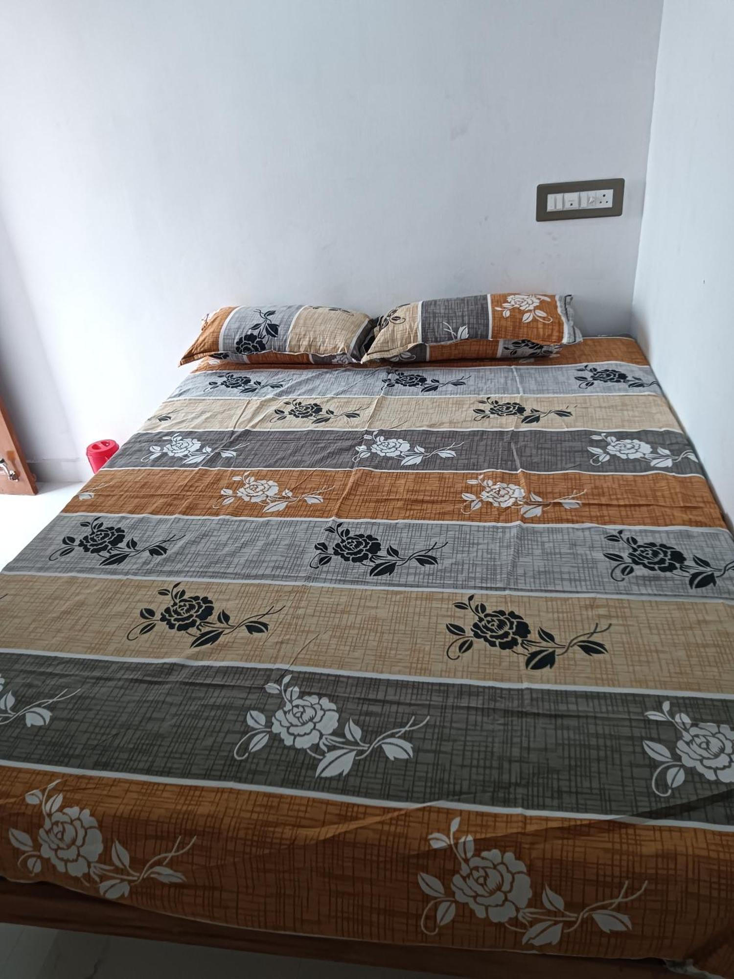 Vmg Vinayaga Residency Hotell Tiruchchendūr Exteriör bild